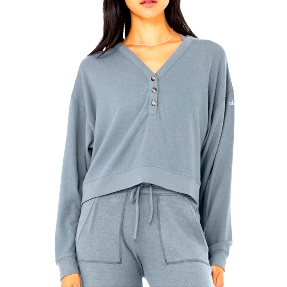 Alo Yoga Soho Crop Henley Steel Blue L
